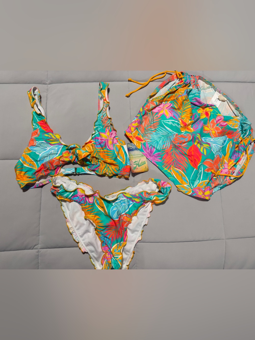 Hobie 3 piece new swimsuit Large
